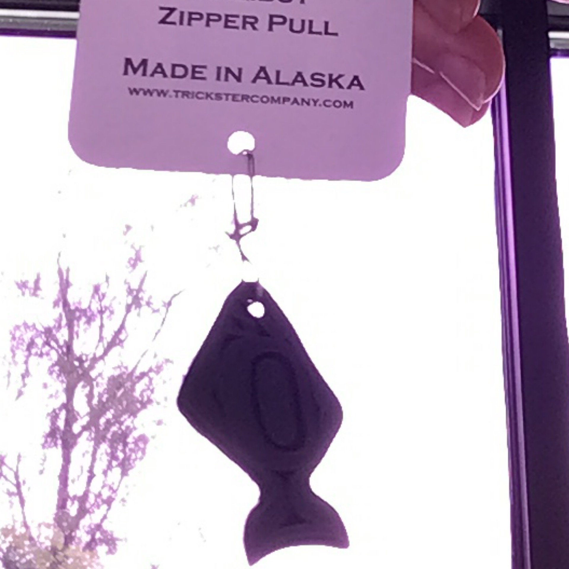 Black Zipper Pull- Halibut